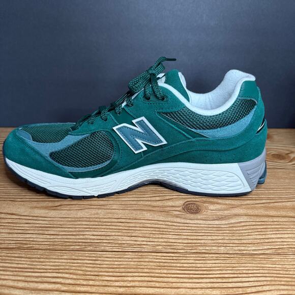 New Balance 2002 R Emerald Green Sneaker Running Shoes Mens Sz 11 main image 9
